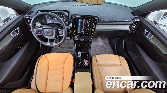 Volvo XC40 2021 — photo 7