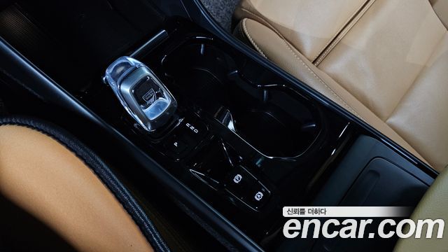 Volvo XC40 2021 — photo 9