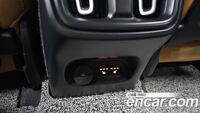 Volvo XC40 2021 — photo 19