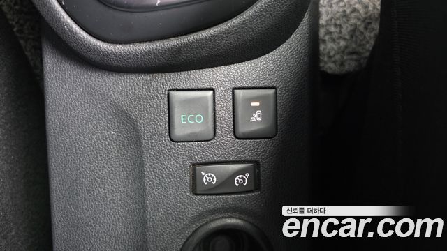 Renault Korea QM3 2018 — photo 16