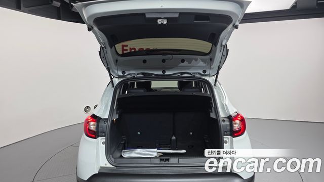 Renault Korea QM3 2018 — photo 20