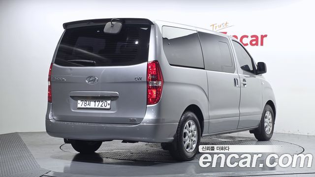Hyundai Starex 2014 — photo 2