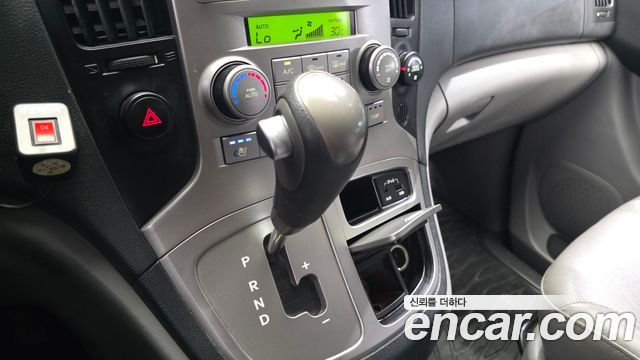 Hyundai Starex 2014 — photo 12