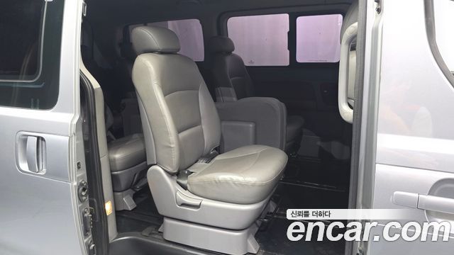Hyundai Starex 2014 — photo 18