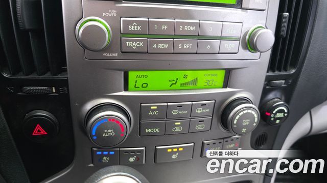 Hyundai Starex 2014 — photo 22