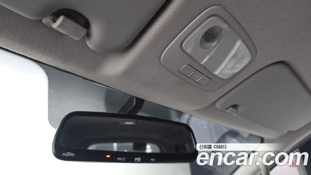 Hyundai Starex 2014 — photo 24