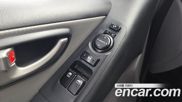 Hyundai Starex 2014 — photo 26