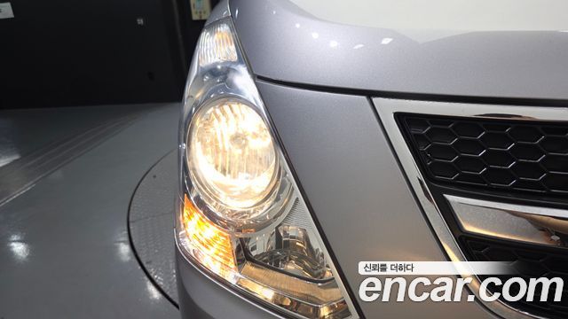 Hyundai Starex 2014 — photo 8