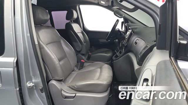 Hyundai Starex 2014 — photo 16