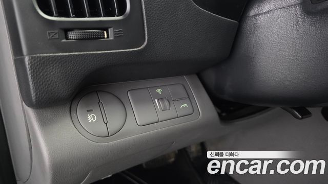 Hyundai Starex 2014 — photo 27