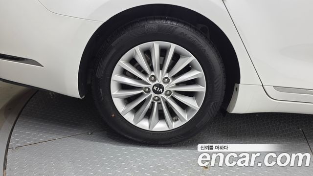 Kia K7 2017 — photo 5