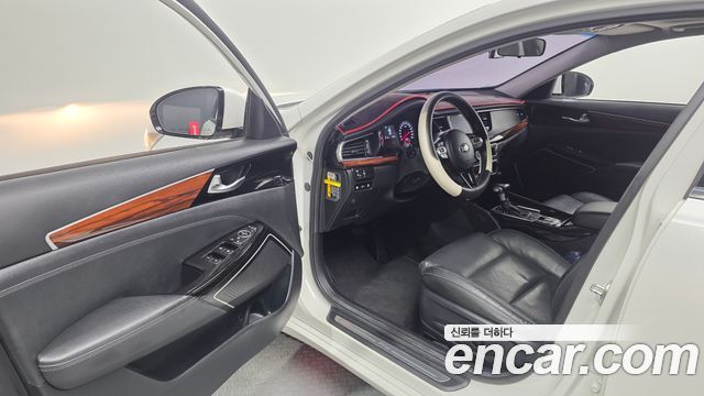 Kia K7 2017 — photo 13