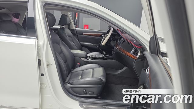 Kia K7 2017 — photo 17