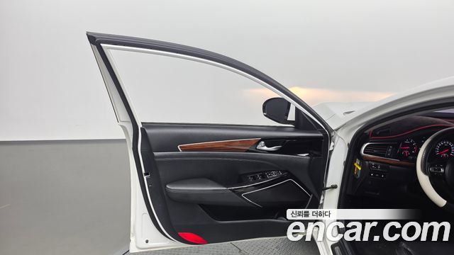 Kia K7 2017 — photo 14