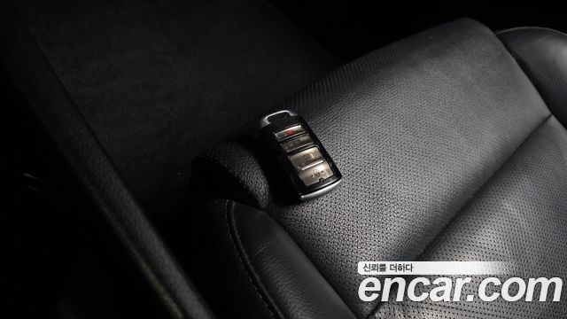 Kia K7 2017 — photo 27