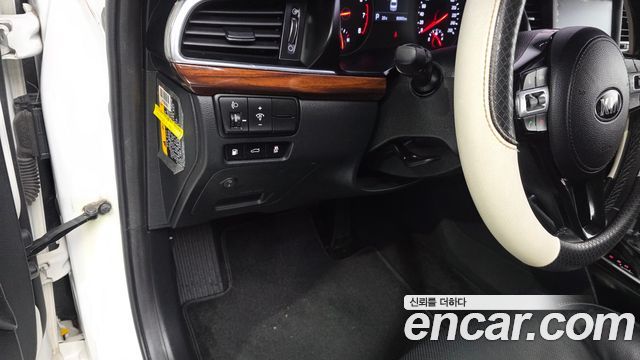Kia K7 2017 — photo 35