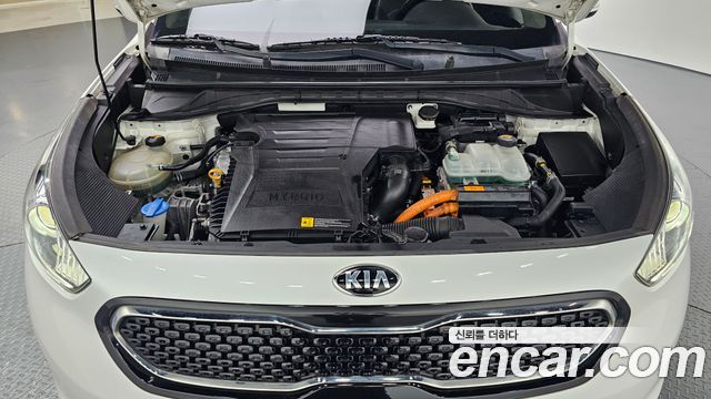 Kia Niro 2017 — photo 6