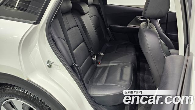 Kia Niro 2017 — photo 17