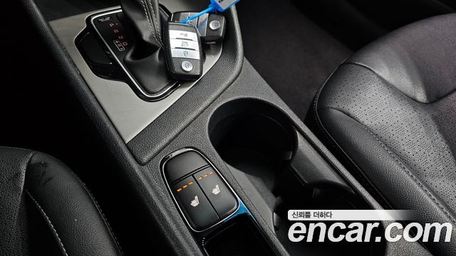 Kia Niro 2017 — photo 22