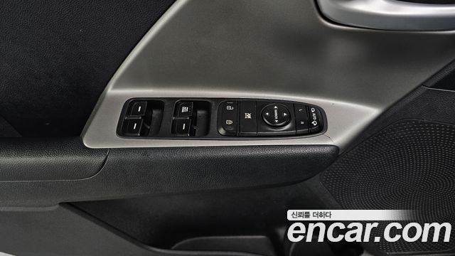 Kia Niro 2017 — photo 23