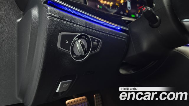 Mercedes-Benz AMG GT 2021 — photo 20