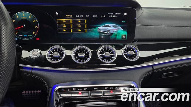 Mercedes-Benz AMG GT 2021 — photo 21