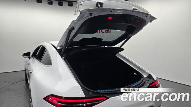 Mercedes-Benz AMG GT 2021 — photo 27