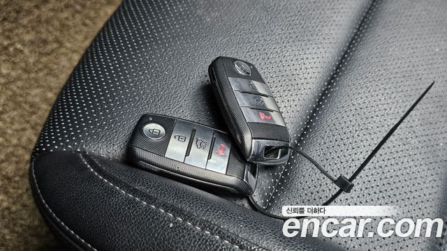 Kia Sorento 2015 — photo 29