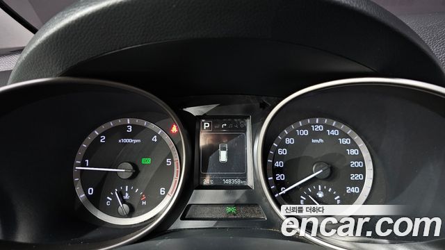Hyundai Santafe 2018 — photo 11