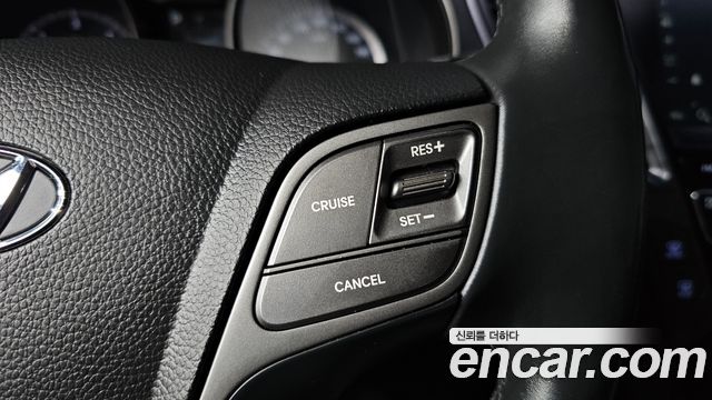 Hyundai Santafe 2018 — photo 22