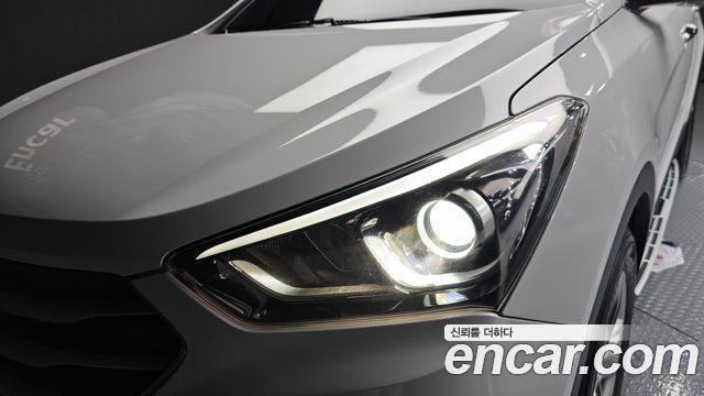 Hyundai Santafe 2018 — photo 8