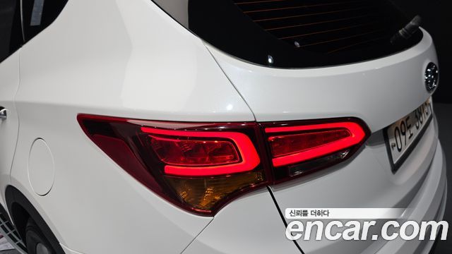 Hyundai Santafe 2018 — photo 9