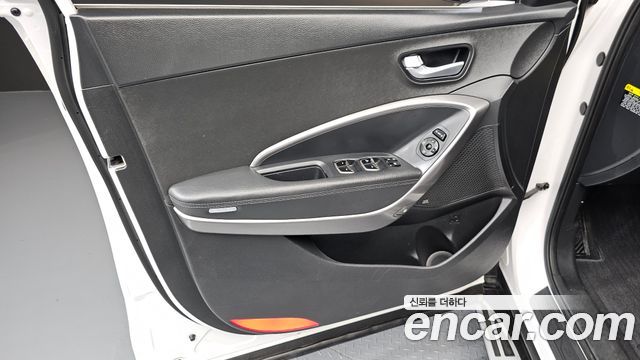 Hyundai Santafe 2018 — photo 14
