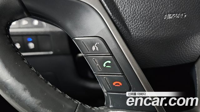 Hyundai Santafe 2018 — photo 30