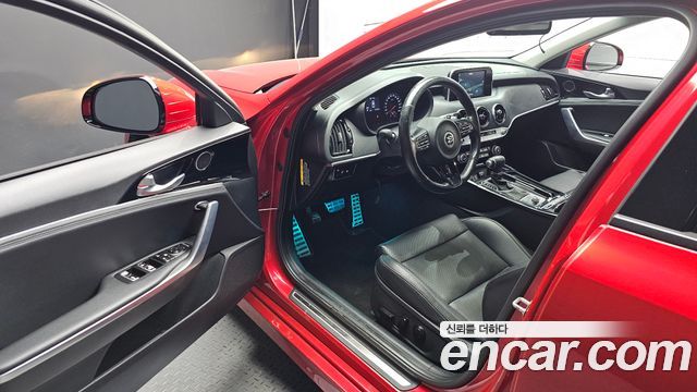 Kia Stinger 2018 — photo 10