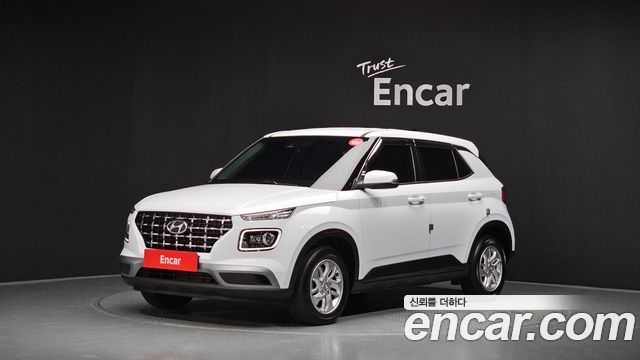 Hyundai Venue 2022 — photo 1