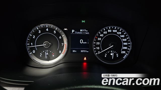 Hyundai Venue 2022 — photo 11