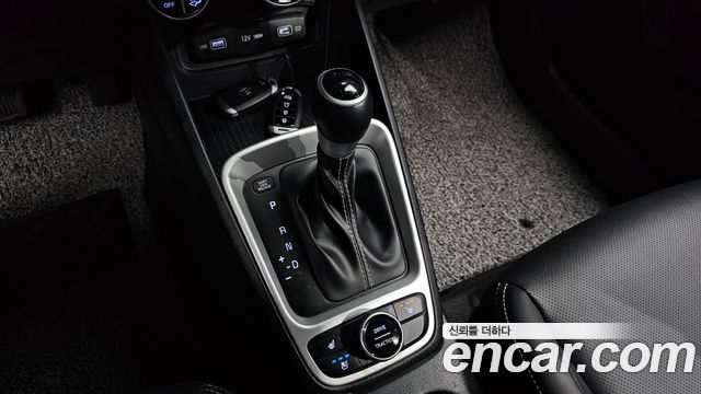 Hyundai Venue 2022 — photo 12