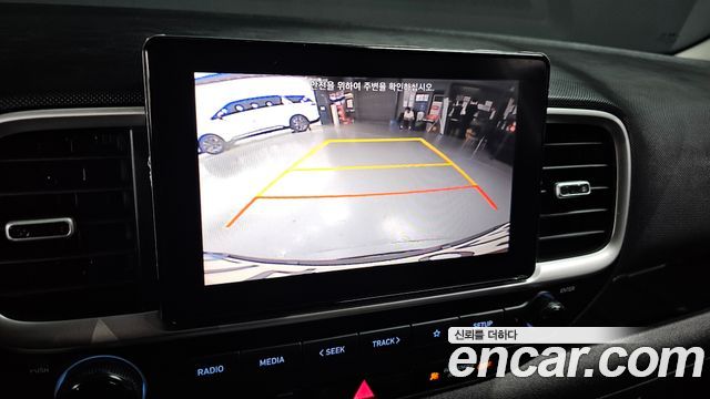 Hyundai Venue 2022 — photo 21