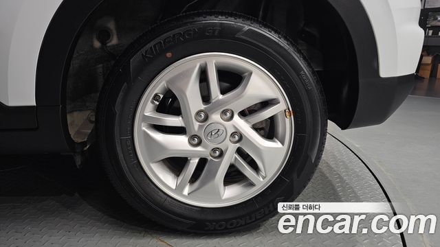 Hyundai Venue 2022 — photo 7