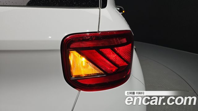 Hyundai Venue 2022 — photo 9