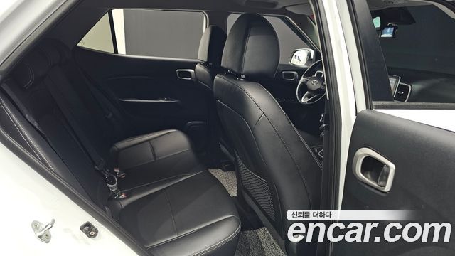 Hyundai Venue 2022 — photo 16