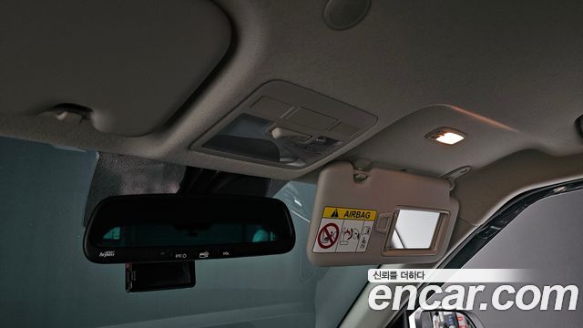 Hyundai Venue 2022 — photo 33
