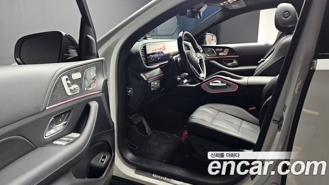 Mercedes-Benz GLE-Class 2026 — photo 10