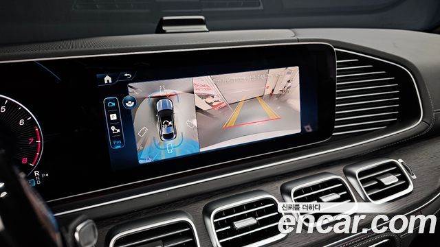 Mercedes-Benz GLE-Class 2026 — photo 16