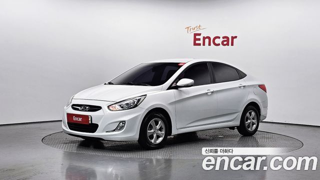 Hyundai Accent 2015 — photo 1