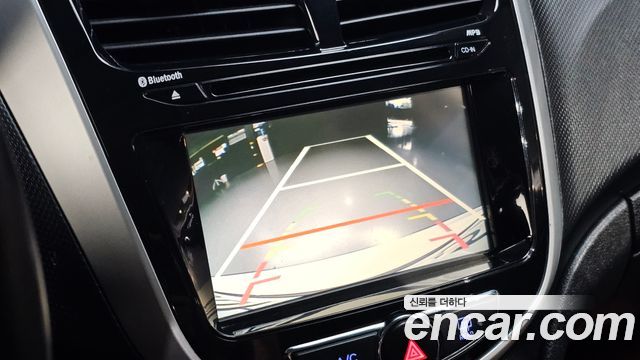 Hyundai Accent 2015 — photo 22