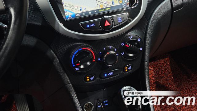 Hyundai Accent 2015 — photo 23