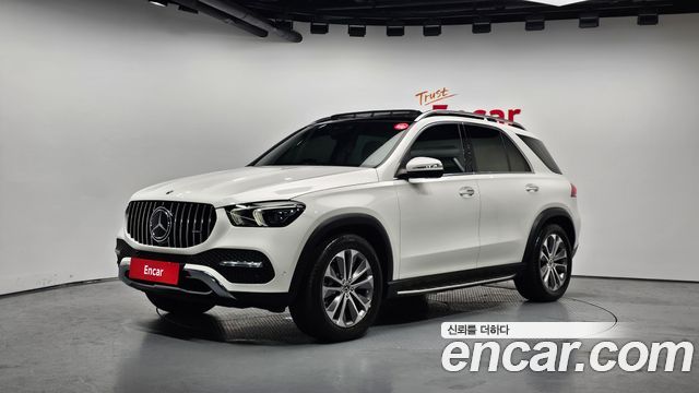 Mercedes-Benz GLE-Class 2023 — photo 1