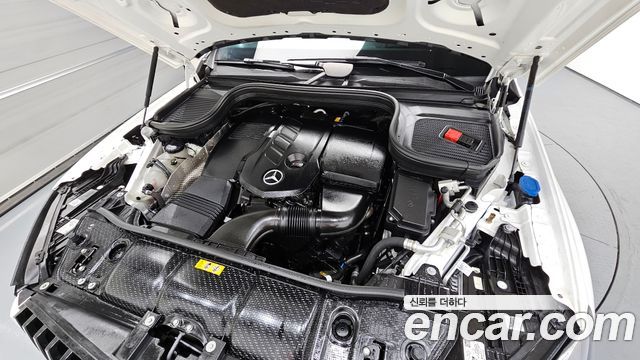 Mercedes-Benz GLE-Class 2023 — photo 6